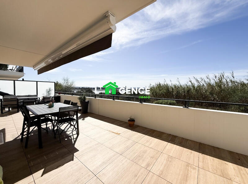 Appartement - 82 m² - 42 pièces