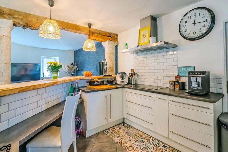 Maison - 180 m² - 6 pièces