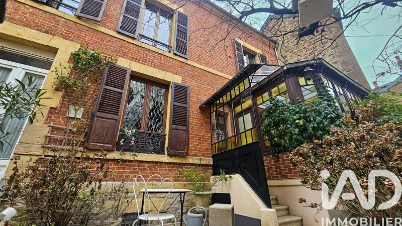 Maison de ville - 107 m² - 4 pièces