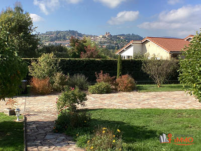 Maison - 110 m² - 4 pièces