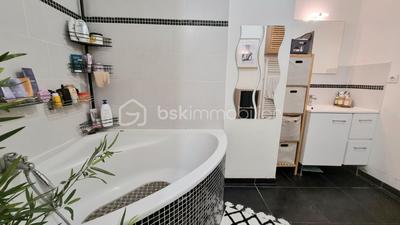 Appartement - 75 m² - 3 pièces