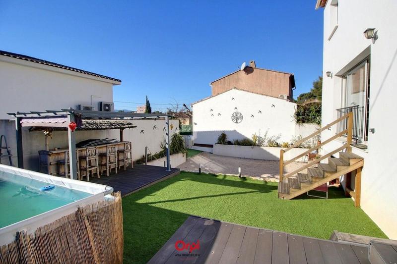 Maison - 110 m² - 4 pièces