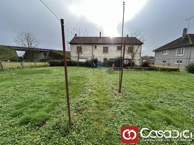 Maison - 94 m² - 5 pièces