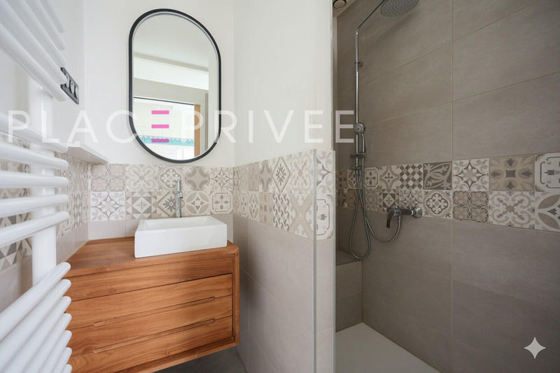 Appartement - 70 m² - 3 pièces