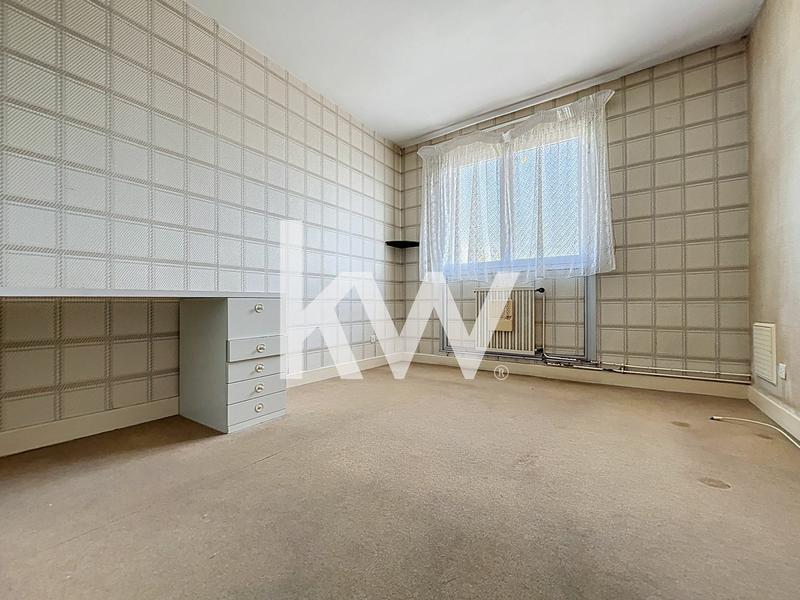 Appartement - 93 m² - 4 pièces