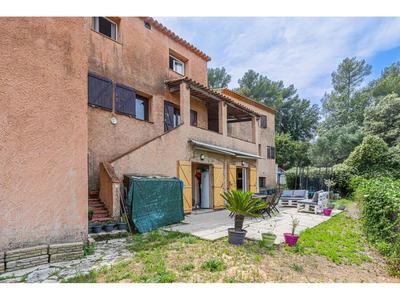 Maison - 301 m² - 9 pièces