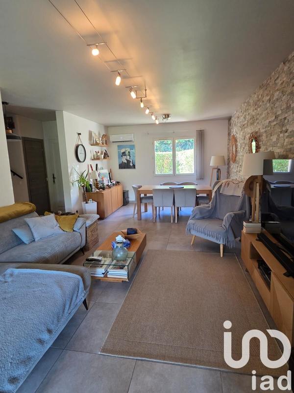 Maison - 99 m² - 4 pièces