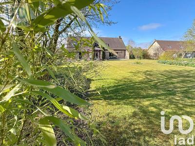 Maison - 185 m² - 8 pièces