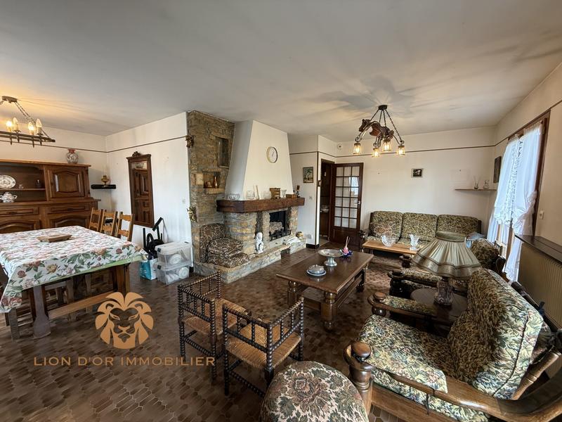 Maison - 92 m² - 5 pièces