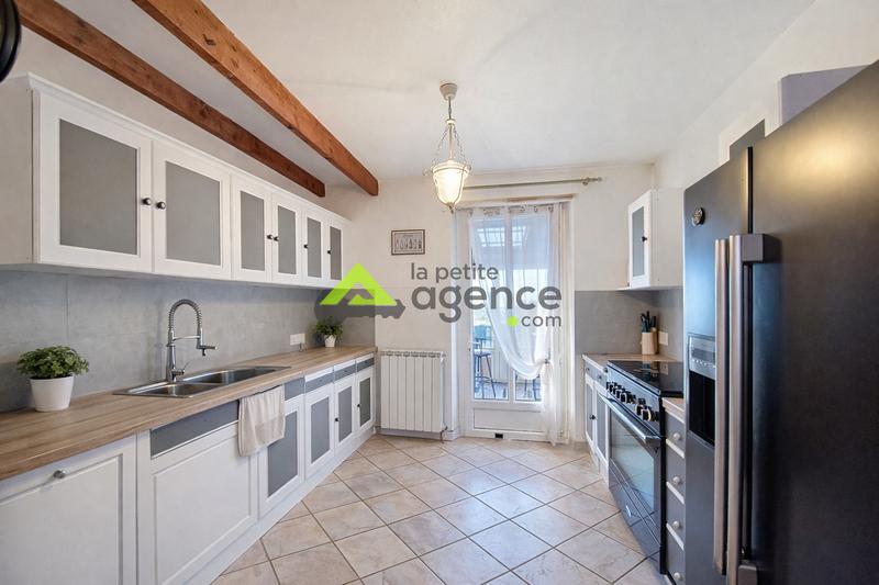 Maison - 110 m² - 5 pièces