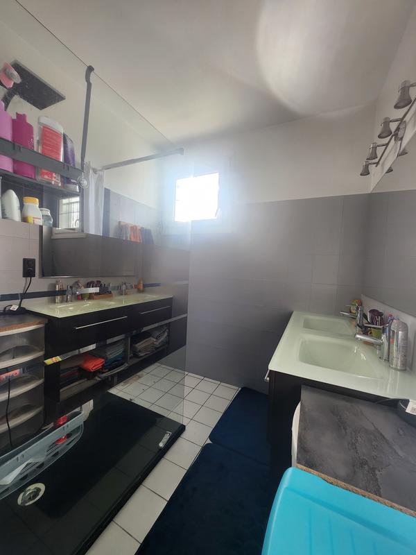 Maison - 143 m² - 7 pièces