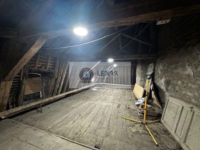 Maison - 225 m² - 8 pièces