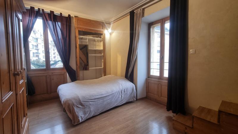 Appartement - 109 m² - 8 pièces