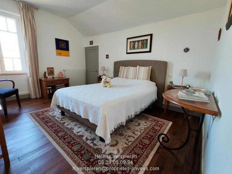 Maison - 147 m² - 7 pièces