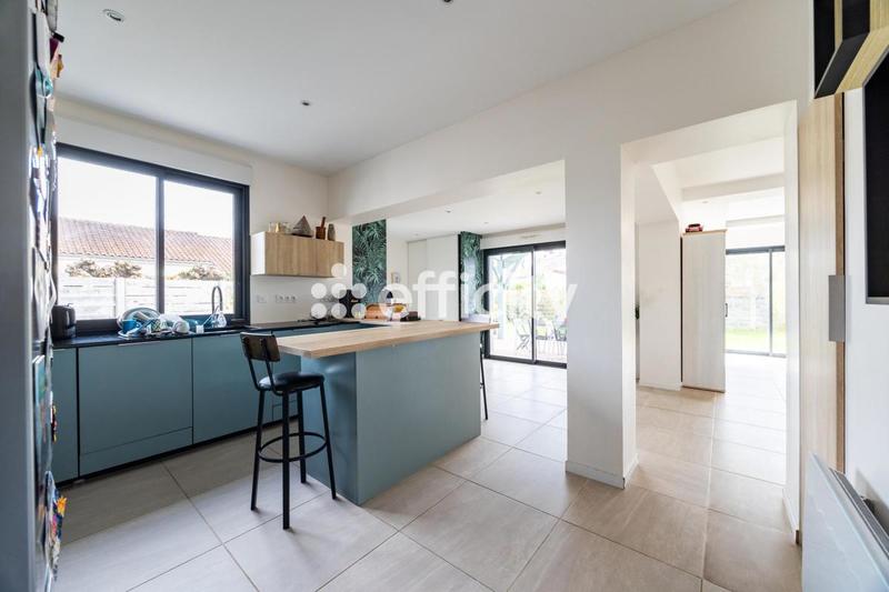 Maison - 110 m² - 5 pièces