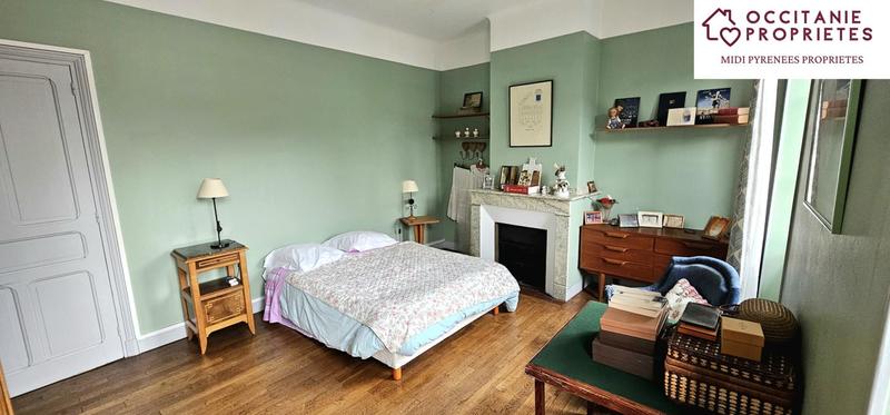 Maison de village - 242 m² - 10 pièces