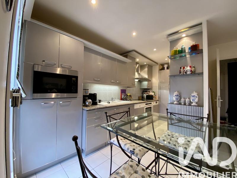 Appartement - 81 m² - 4 pièces