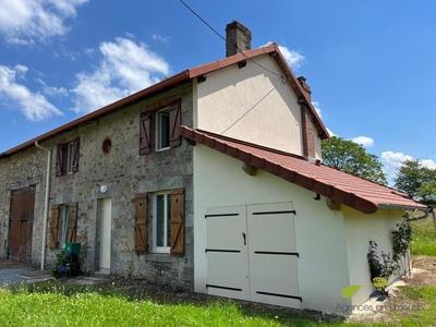 Maison - 94 m² - 5 pièces