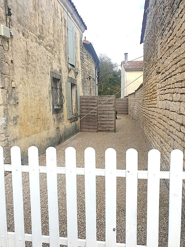 Maison - 80 m² - 4 pièces