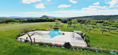 Mas - 280 m² - 13 pièces