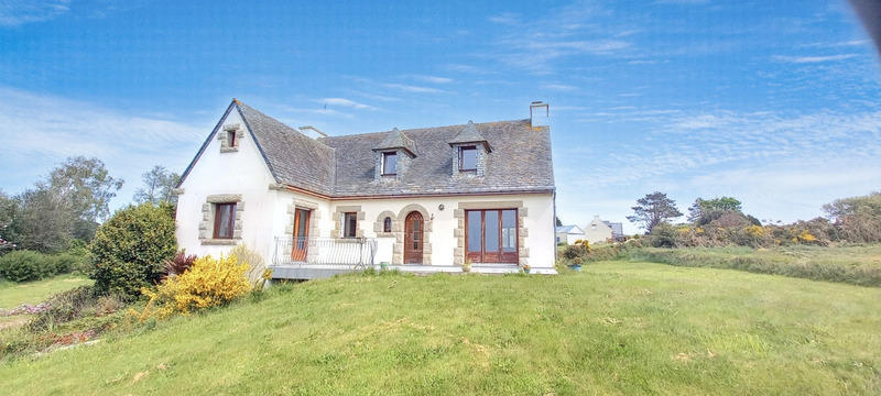 Maison - 180 m² - 8 pièces