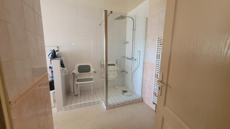 Propriété - 226 m² - 7 pièces