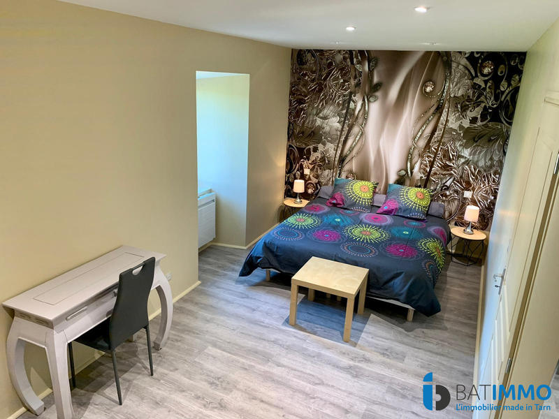 Maison - 820 m² - 18 pièces