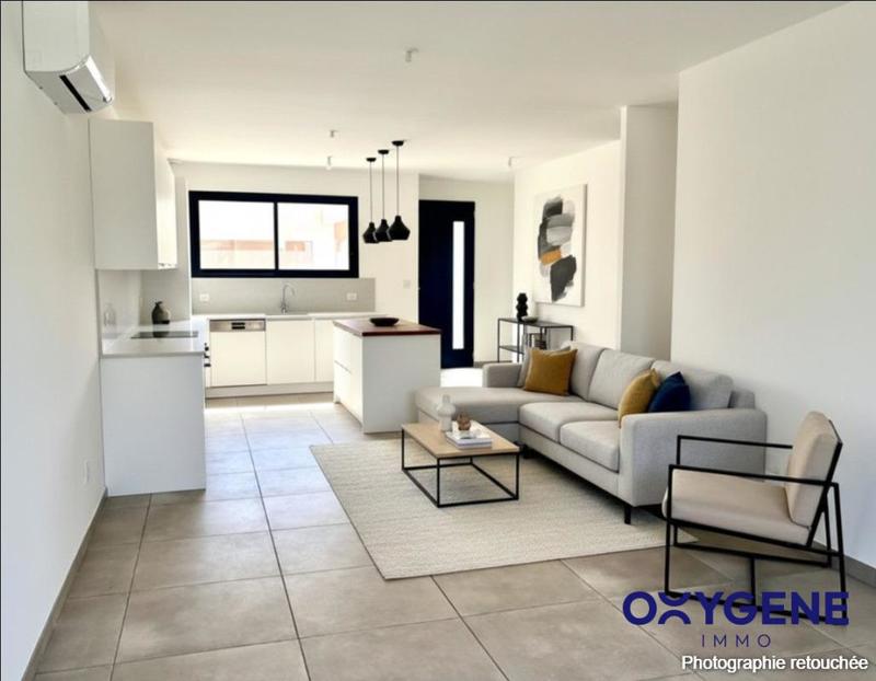 Maison - 93 m² - 4 pièces