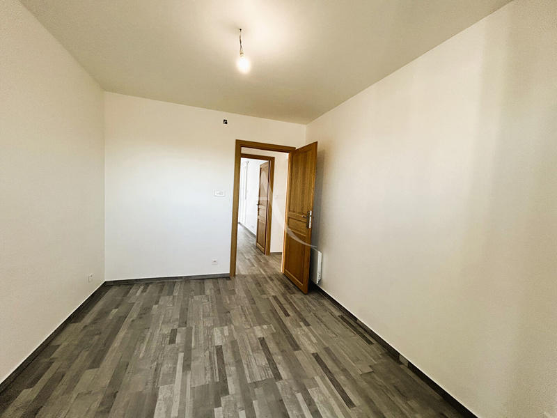 Appartement - 99 m² - 5 pièces