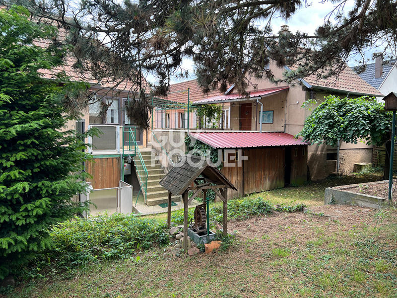 Maison - 201 m² - 8 pièces