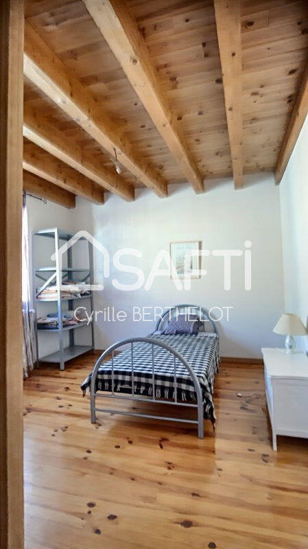 Maison - 310 m² - 8 pièces