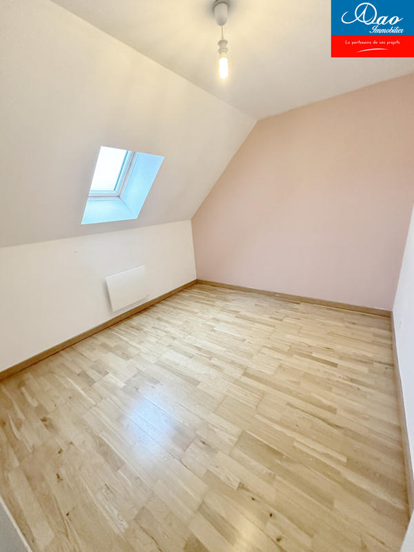 Maison - 83 m² - 5 pièces