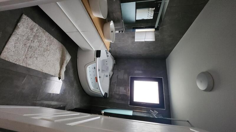 Maison - 200 m² - 5 pièces