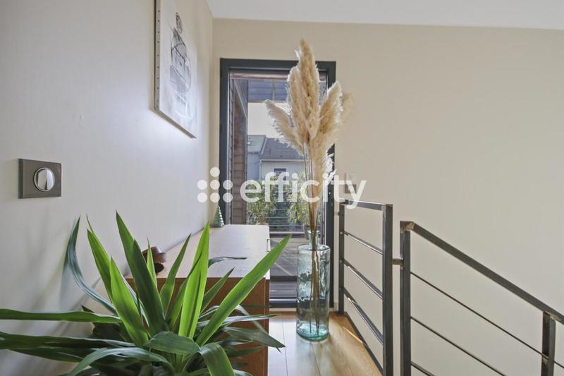 Villa - 145 m² - 6 pièces