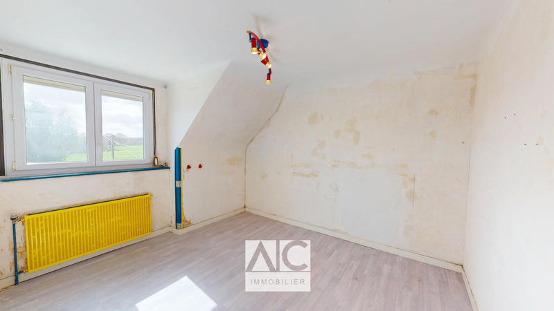 Maison - 195 m² - 8 pièces