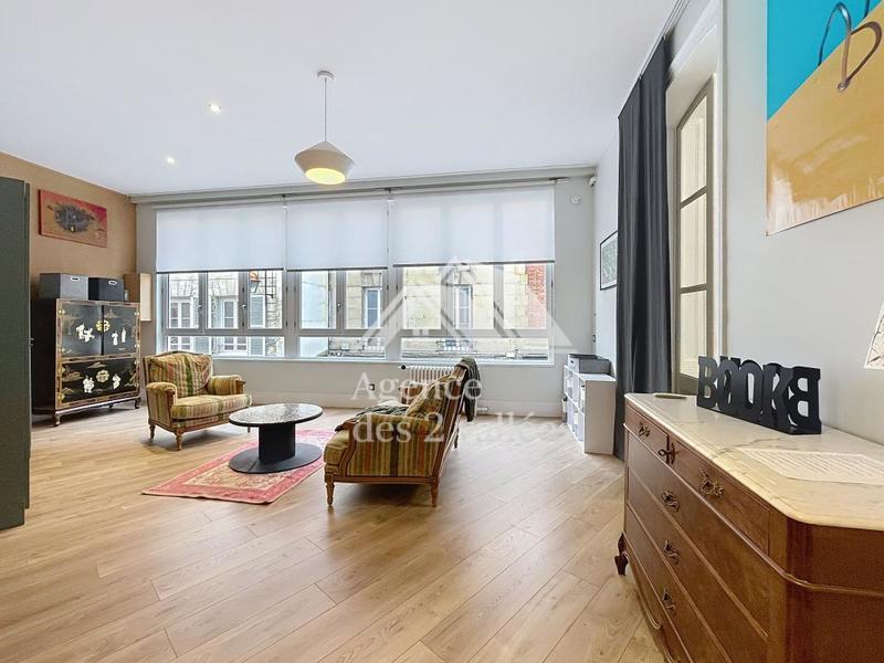 Appartement - 95 m² - 3 pièces