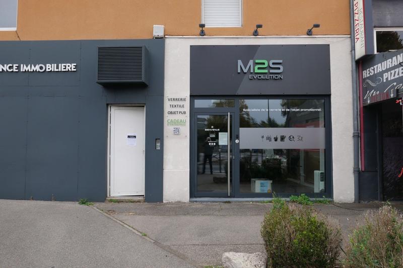 Local commercial - 42 m² - 2 pièces