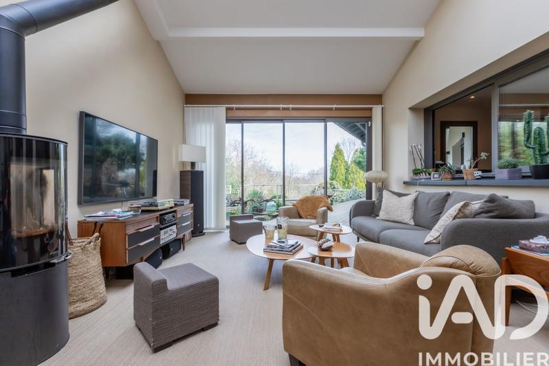 Maison de maîtres - 244 m² - 8 pièces