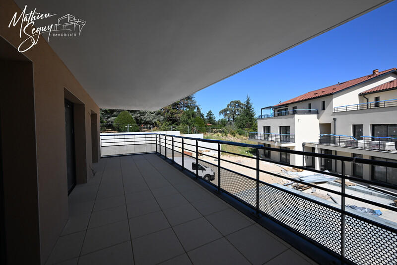 Appartement - 102 m² - 4 pièces