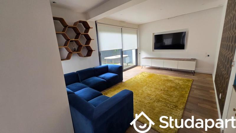 Chambre - 9 m² - 1 pièce