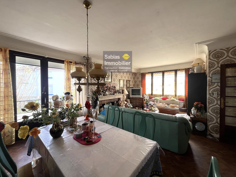 Maison - 144 m² - 8 pièces