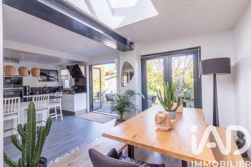 Maison - 101 m² - 5 pièces