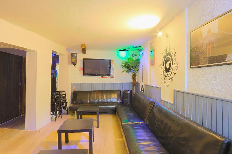 Local commercial - 118 m²