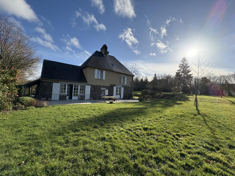 Maison - 140 m² - 4 pièces