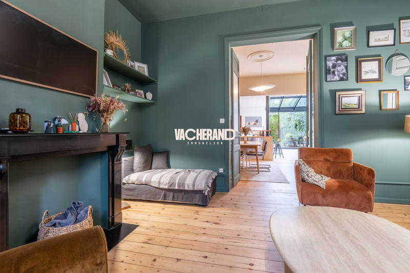 Maison - 200 m² - 8 pièces