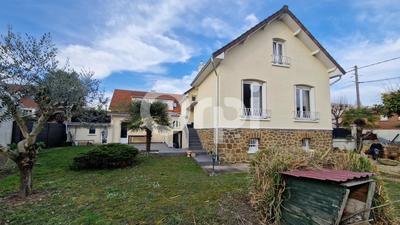 Maison - 130 m² - 6 pièces