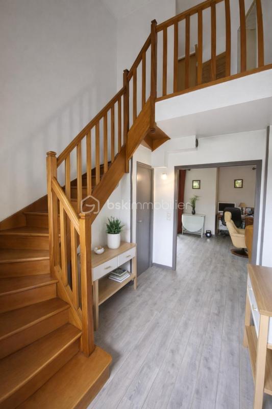 Maison traditionnelle - 128 m² - 6 pièces