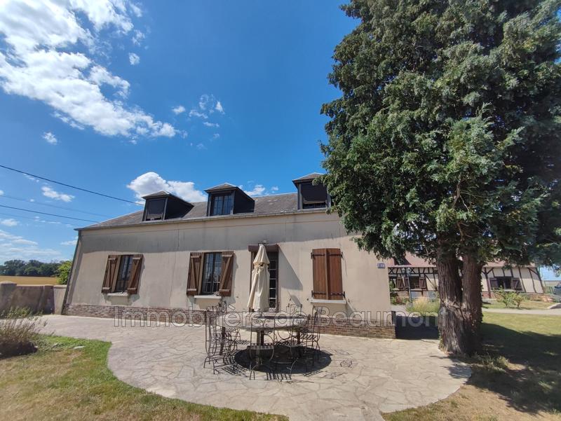 Maison - 218 m² - 8 pièces