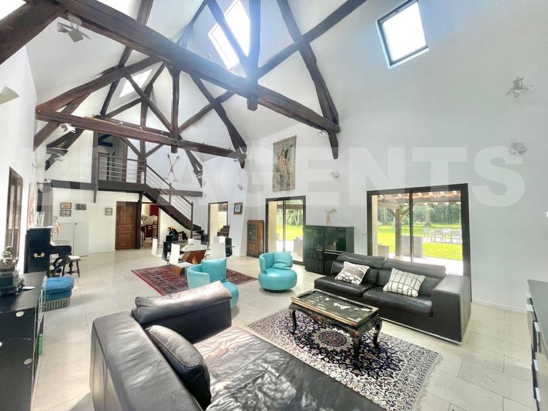 Maison - 160 m² - 5 pièces