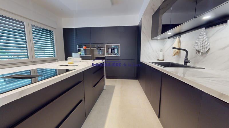 Maison - 93 m² - 4 pièces